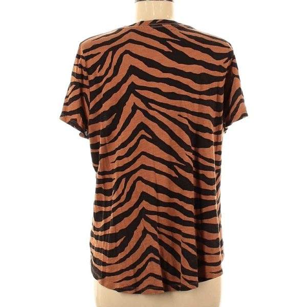 short sleeve t shirt