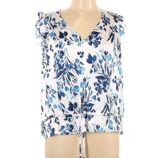 sleeveless blouse